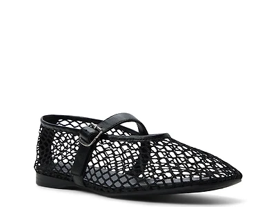 Elyiaa Mary Jane Flat