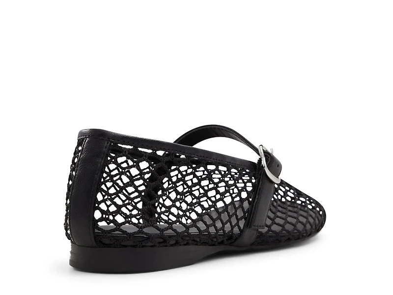 Elyiaa Mary Jane Flat