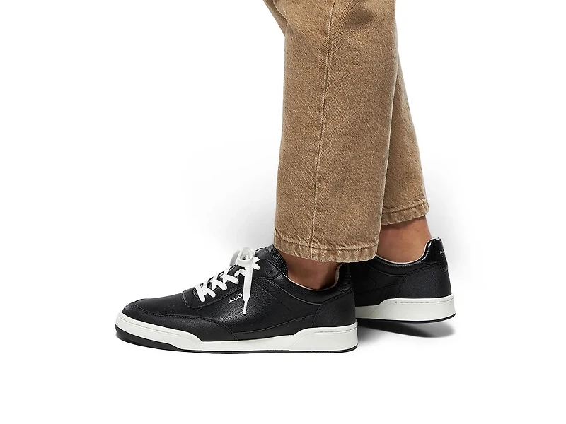 Maxi Court Sneaker