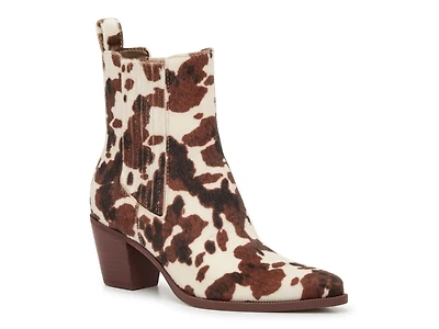 Steffi Bootie