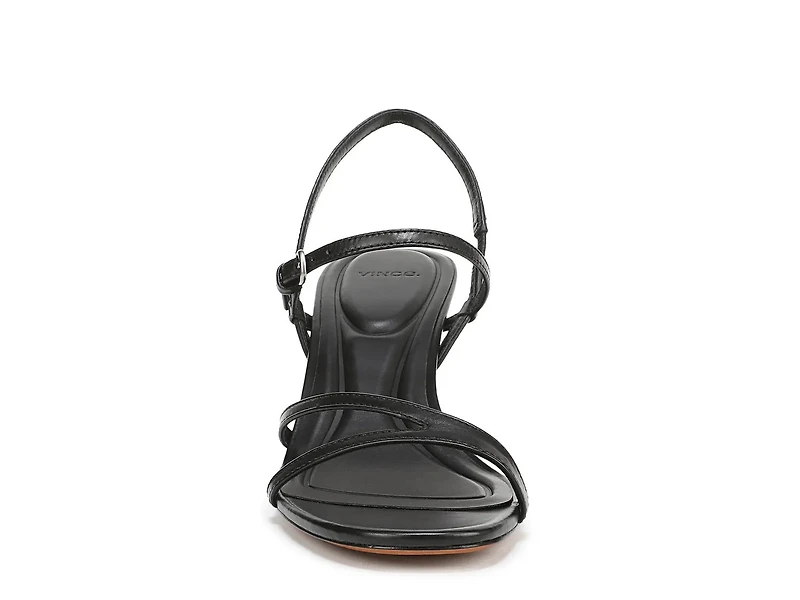 Marcela Sandal