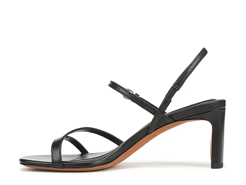 Marcela Sandal