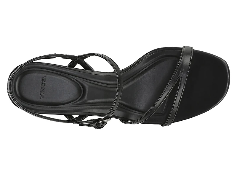 Marcela Sandal