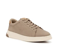 Mavric Sneaker