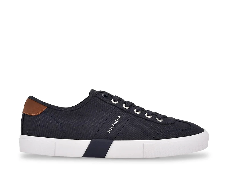 Pandora Sneaker