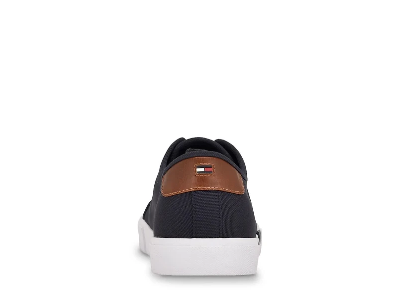 Pandora Sneaker