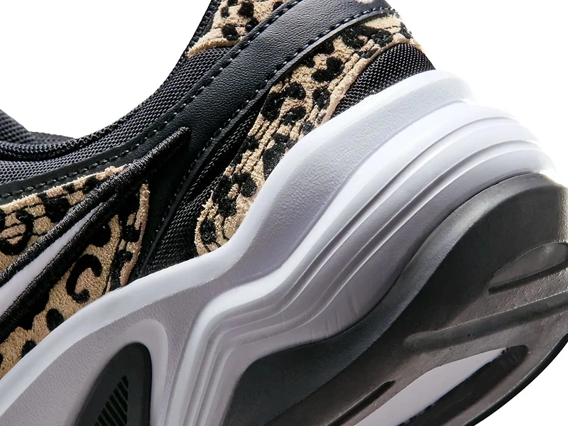 AL8 Sneaker