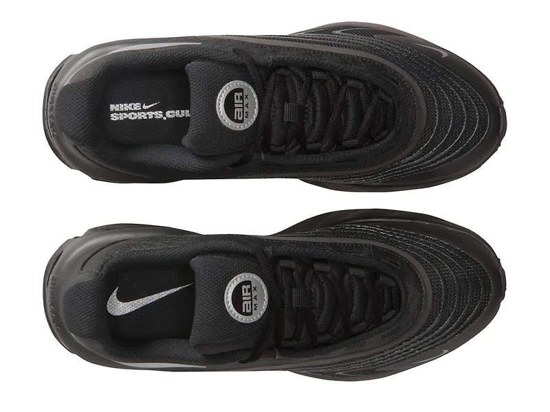 Air Max Fire Sneaker