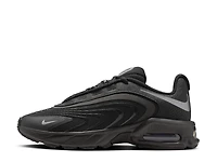 Air Max Fire Sneaker