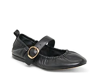 Caely Mary Jane Flat