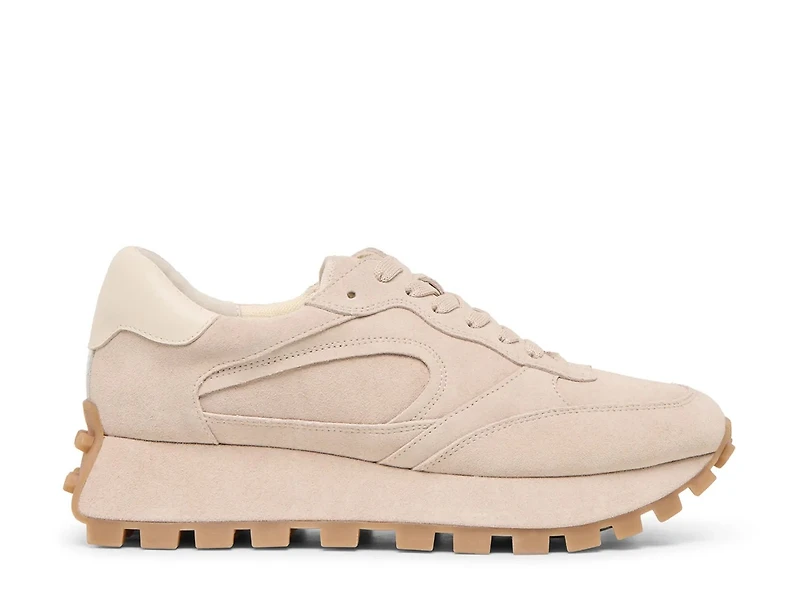 Tricia Sneaker