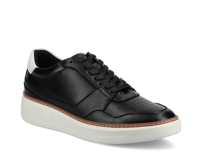 Court Sneaker