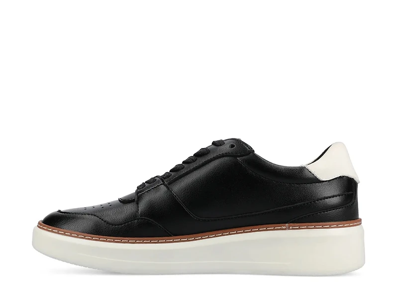 Court Sneaker
