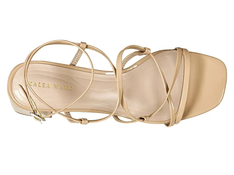Anika Sandal