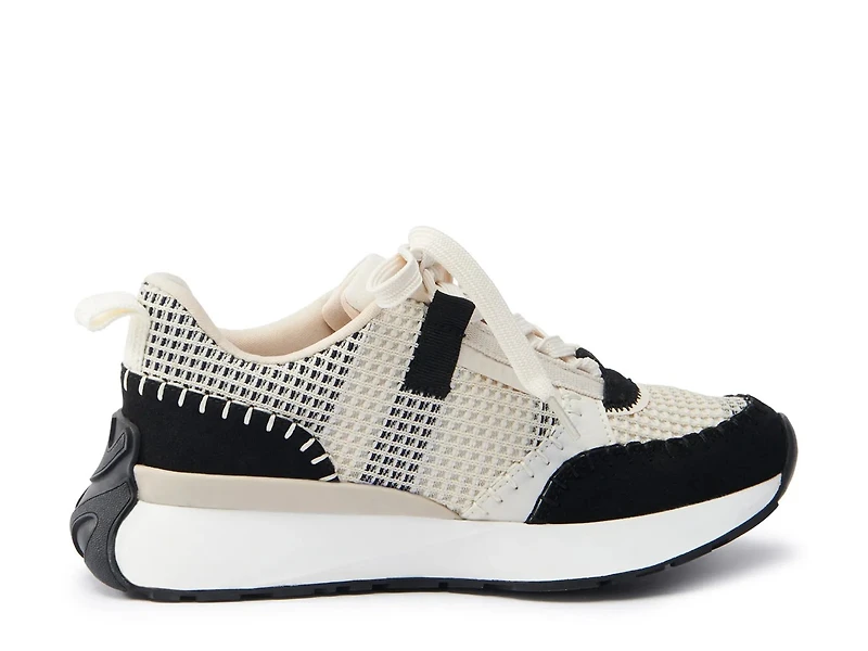 Lantana Sneaker