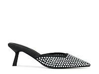 Reanna Pump