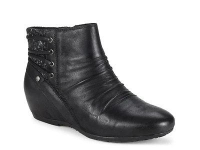 Peanut Wedge Bootie