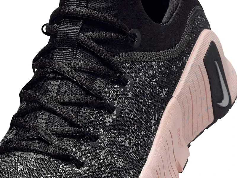 Free Metcon 6 Running Shoe