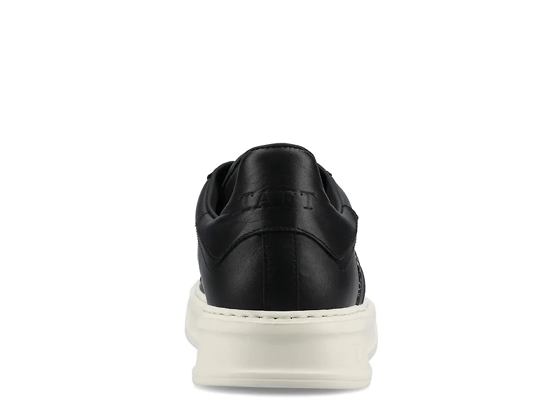 Logan Sneaker