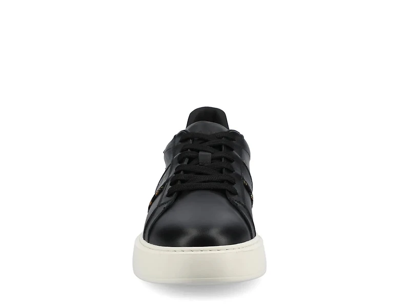 Logan Sneaker