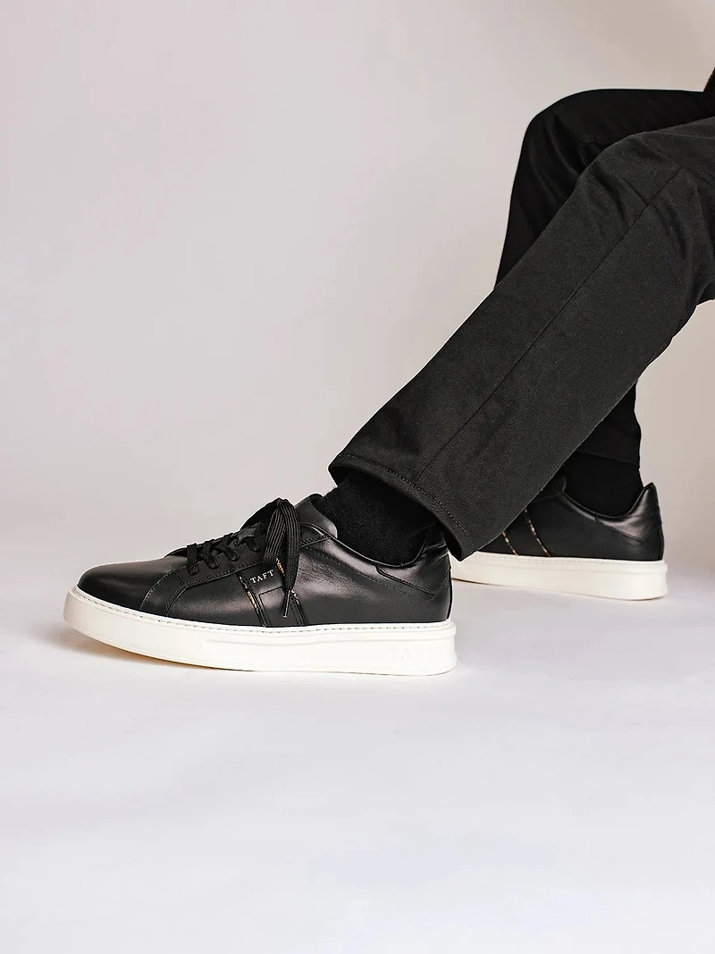 Logan Sneaker