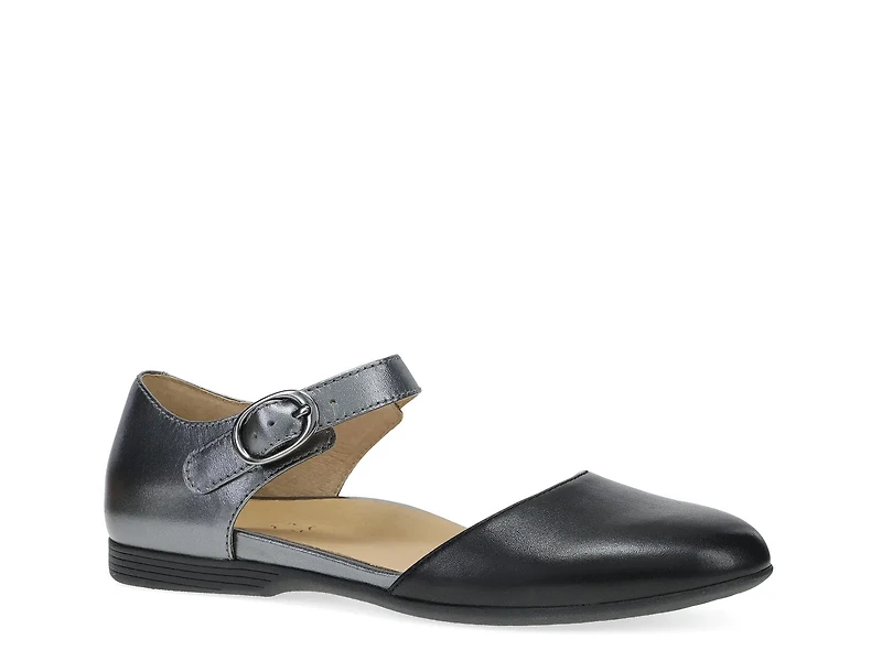 Liv Mary Jane Flat