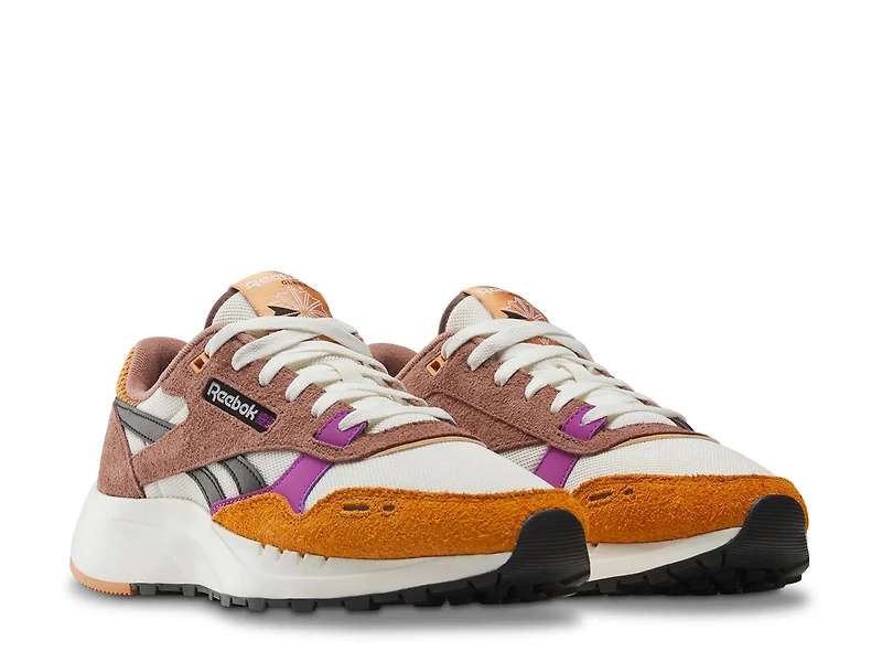 Classic Leather 2400 Sneaker
