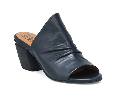 Ainsely Sandal