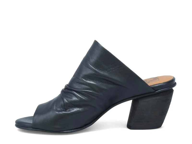 Ainsely Sandal