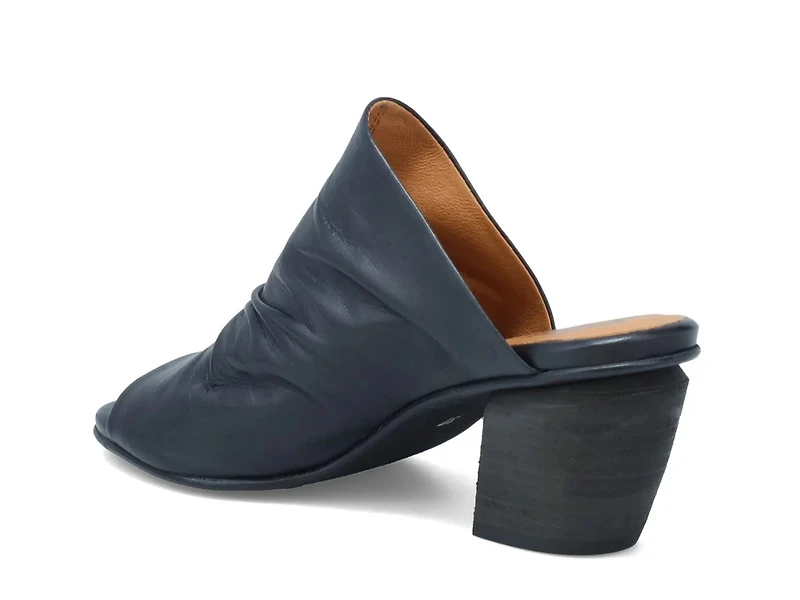 Ainsely Sandal