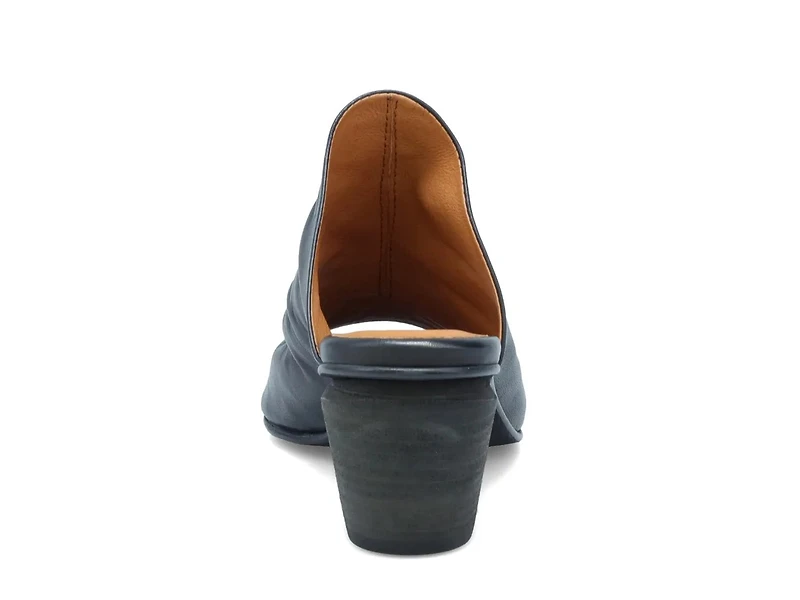 Ainsely Sandal