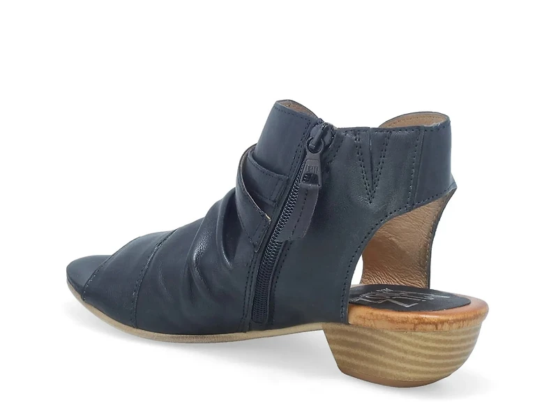 Cassius Sandal