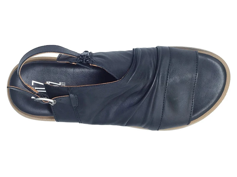 Conor Sandal