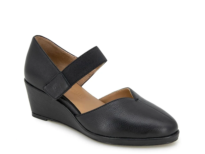 Rosemary Wedge Pump