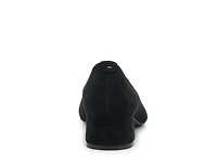 Daina Pump
