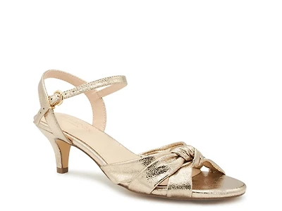 Monique Sandal