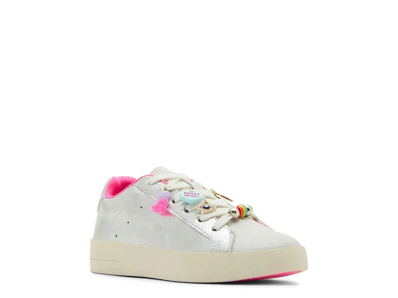 Poet Sneaker