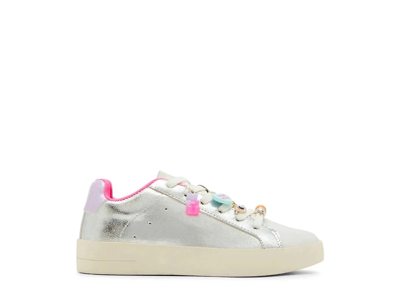 Poet Sneaker