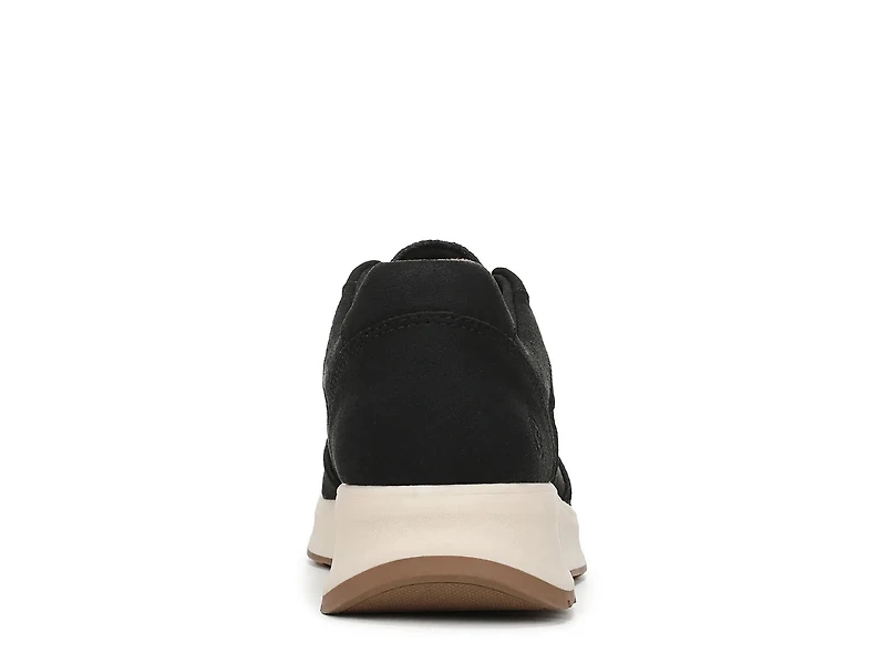 Revival Sneaker