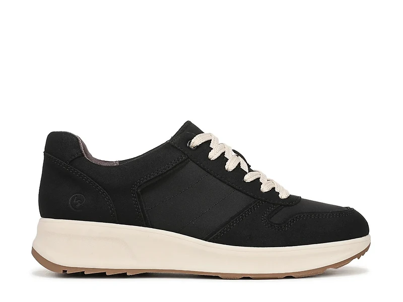 Revival Sneaker