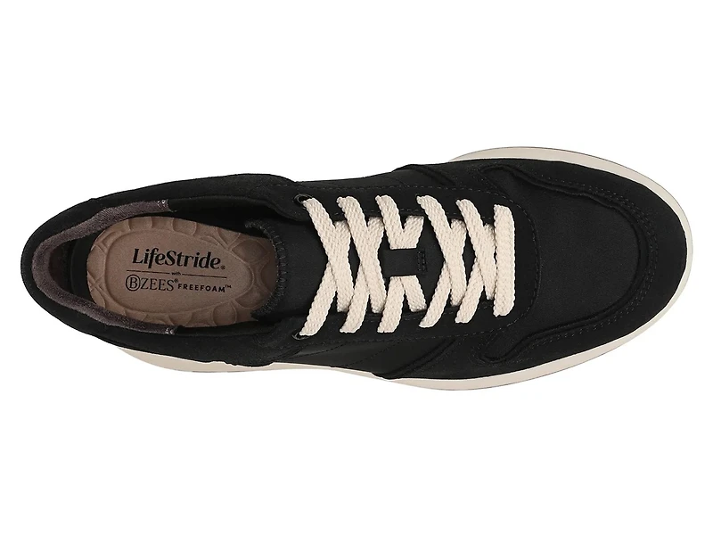 Revival Sneaker