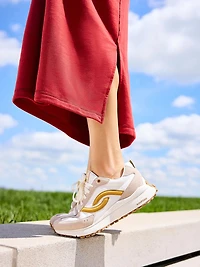 Jetsetter Sneaker