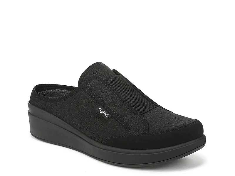 Lounge Slip-On