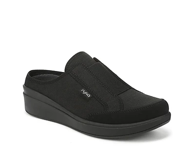 Lounge Slip-On