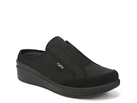 Lounge Slip-On