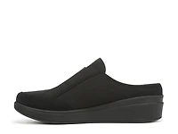 Lounge Slip-On