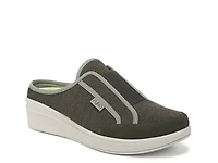 Lounge Slip-On