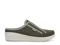 Lounge Slip-On
