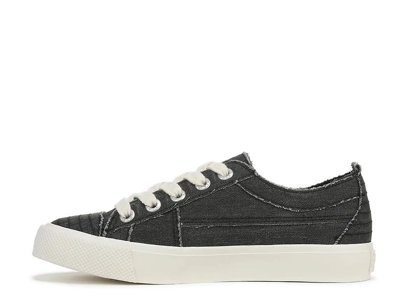 Vivid Sneaker