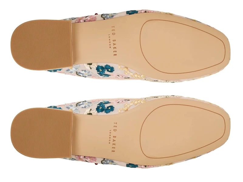 Daria Jane Flat